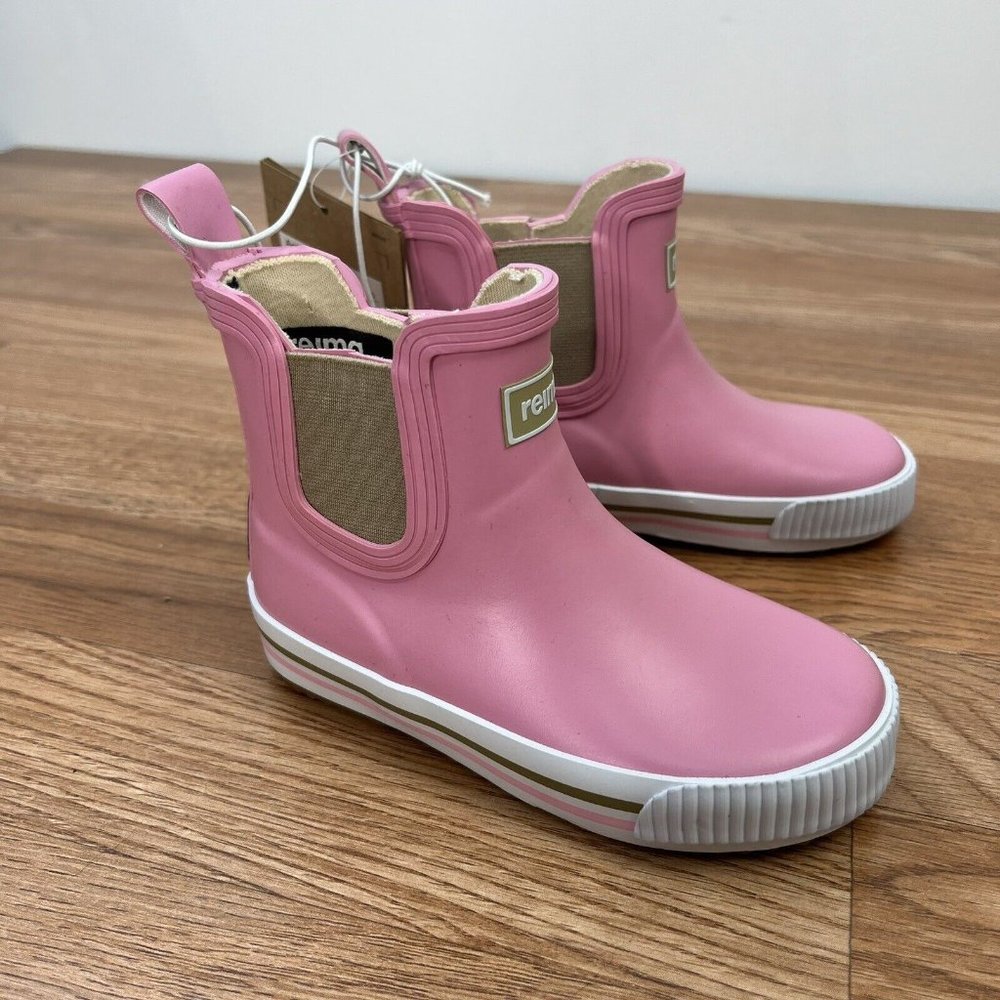 reima Ankles Short Rain Boots Pink Toddler Girls Size 8. GENTLY USED ITEM